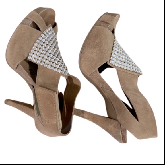 Gorgeous Pedro Garcia Suede Crystal Embellished Slingback Platform Sandals - Picture 1 of 11